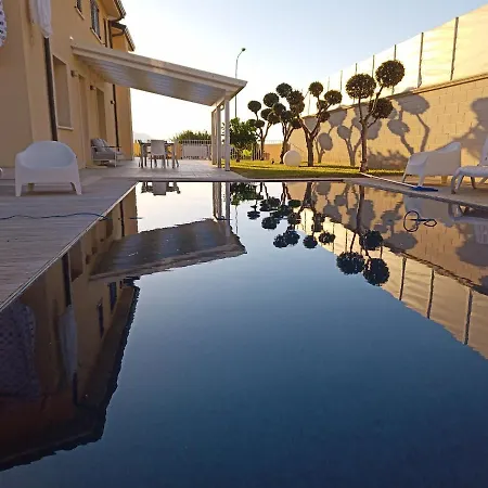 Uluvud With Pool Gym Sauna * Alcamo