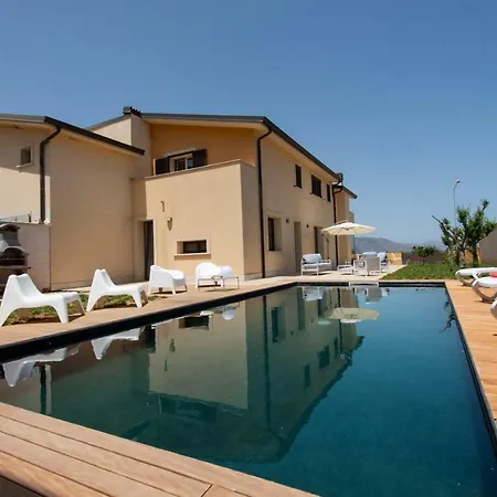 Villa Uluvud With Pool Gym Sauna *