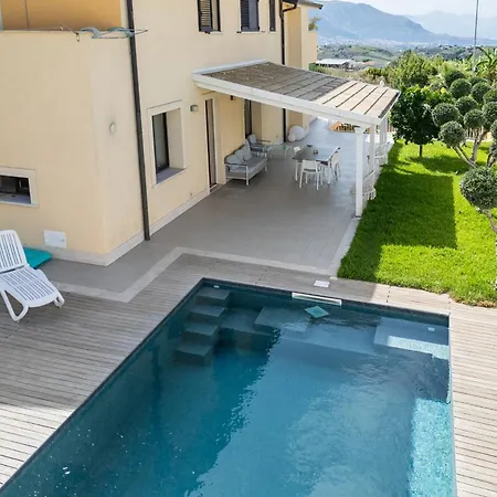 Uluvud With Pool Gym Sauna Alcamo