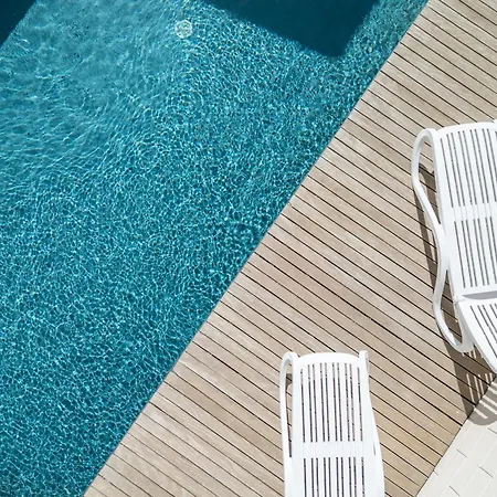 Uluvud With Pool Gym Sauna Villa