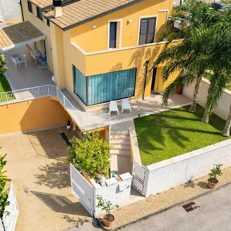 Uluvud With Pool Gym Sauna Villa