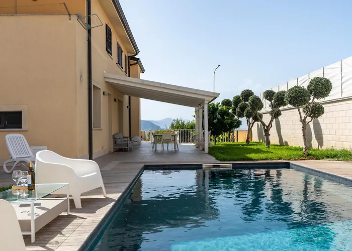 Villa Uluvud With Pool Gym Sauna *