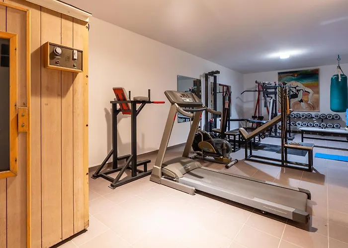 Uluvud With Pool Gym Sauna Villa *