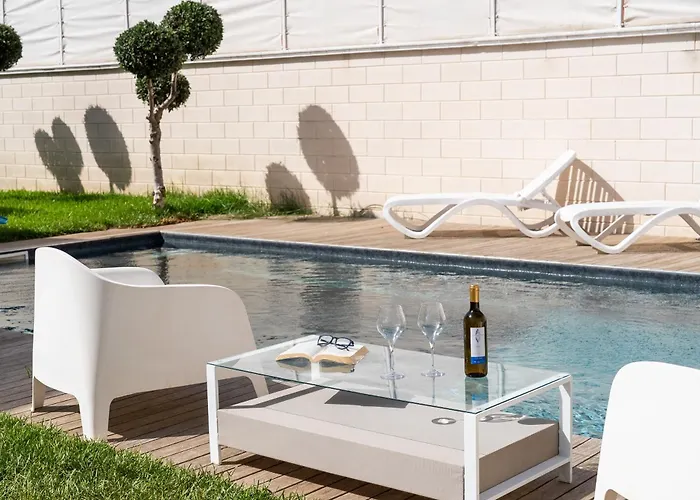 Uluvud With Pool Gym Sauna Villa